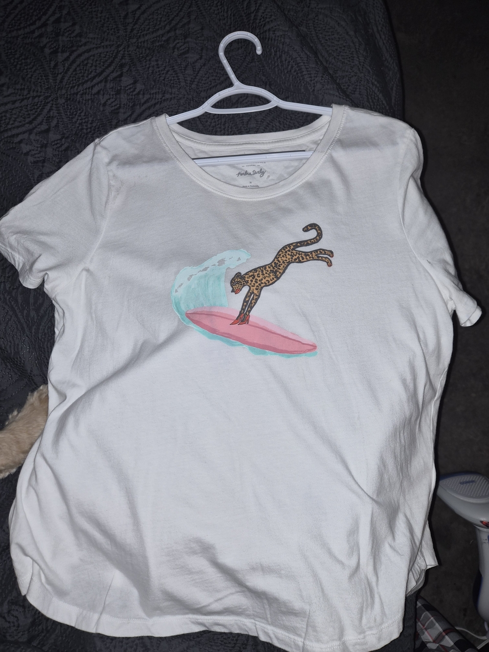 Anthropologie Kendra Dandy Surfing Cheetah Graphic Tee Ivory White Size XL